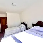 Apartamento Quarto Boa Localizacao Com Cozinha E Casa De Banho *