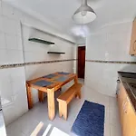 Quarto Boa Localizacao Com Cozinha E Casa De Banho