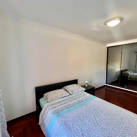 Apartment Quarto Boa Localizacao Com Cozinha E Casa De Banho