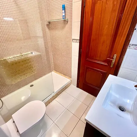 Apartment Quarto Boa Localizacao Com Cozinha E Casa De Banho
