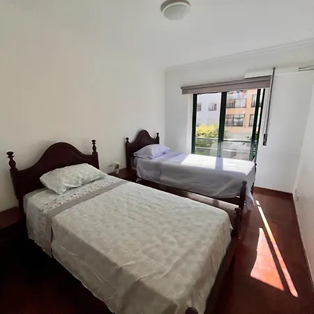 Quarto Boa Localizacao Com Cozinha E Casa De Banho