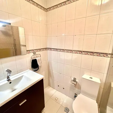 Quarto Boa Localizacao Com Cozinha E Casa De Banho *