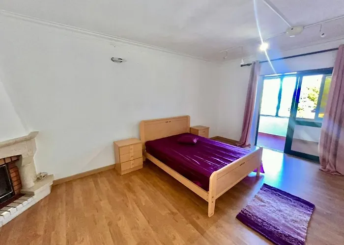 Apartment Quarto Boa Localizacao Com Cozinha E Casa De Banho