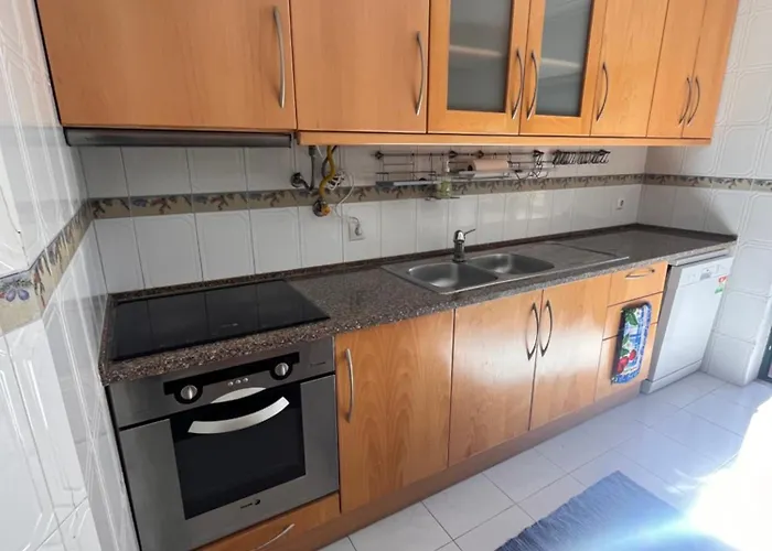 Quarto Boa Localizacao Com Cozinha E Casa De Banho Apartment