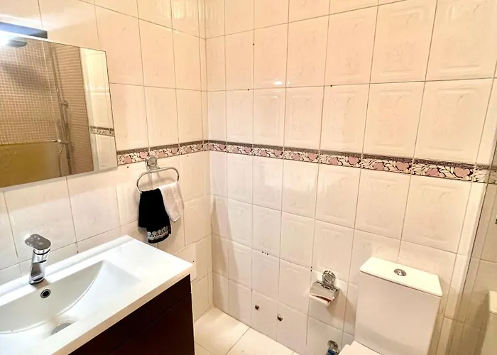 Quarto Boa Localizacao Com Cozinha E Casa De Banho *