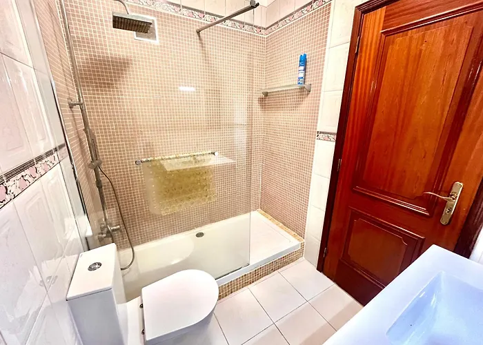 Appartement Quarto Boa Localizacao Com Cozinha E Casa De Banho