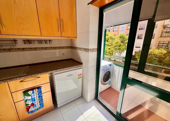 Quarto Boa Localizacao Com Cozinha E Casa De Banho Apartment